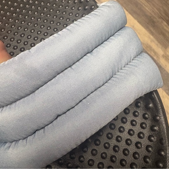 PINK Victoria's Secret Puffer wide strap slides lot of 2 size Large - Picture 6 of 6